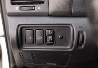 Подержанный автомобиль Toyota Camry Sedan 2003 года (17 фото)