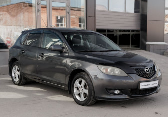 Подержанный автомобиль Mazda 3 Hatchback 2005 года (3 фото)