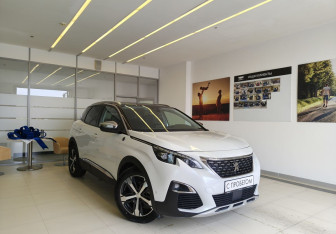 Подержанный автомобиль Peugeot 3008 2019 года (3 фото)