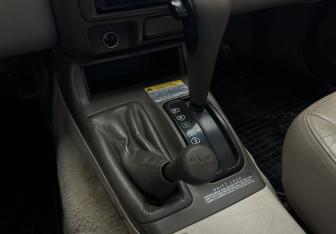 Подержанный автомобиль Mitsubishi Montero Sport 2001 года (11 фото)