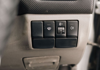 Подержанный автомобиль Subaru Forester Suv 2002 года (17 фото)