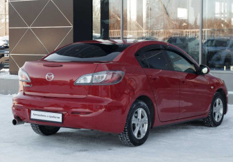 Подержанный автомобиль Mazda 3 Sedan 2012 года (5 фото)
