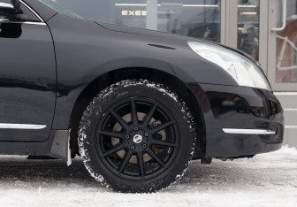 Подержанный автомобиль Nissan Teana 2010 года (9 фото)