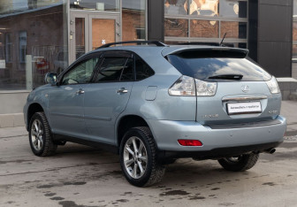 Подержанный автомобиль Lexus RX 2008 года (7 фото)
