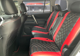 Подержанный автомобиль Toyota Highlander 2013 года (12 фото)