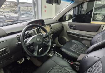 Подержанный автомобиль Nissan X-Trail 2006 года (7 фото)