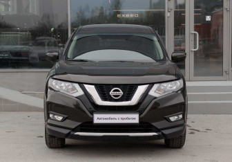 Подержанный автомобиль Nissan X-Trail 2019 года (2 фото)