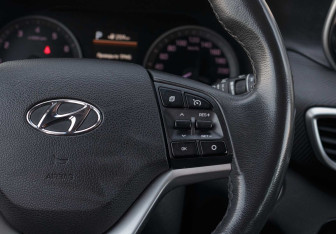 Подержанный автомобиль Hyundai Tucson 2019 года (12 фото)