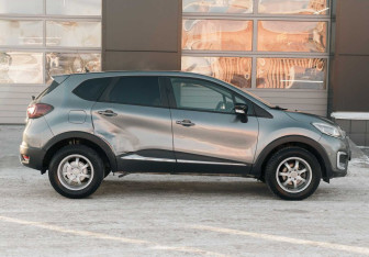 Подержанный автомобиль Renault Kaptur 2016 года (4 фото)