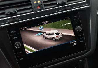 Подержанный автомобиль Volkswagen Tiguan 2021 года (13 фото)