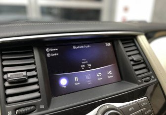 Подержанный автомобиль Infiniti QX80 2018 года (21 фото)