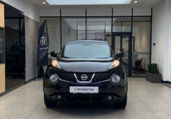 Подержанный автомобиль Nissan Juke 2012 года (3 фото)