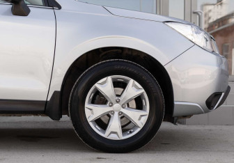Подержанный автомобиль Subaru Forester Suv 2013 года (9 фото)