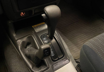 Подержанный автомобиль Mitsubishi Pajero Sport 2006 года (13 фото)