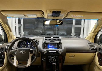 Подержанный автомобиль Toyota Land Cruiser Prado 2016 года (10 фото)
