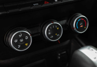 Подержанный автомобиль Renault Arkana 2020 года (15 фото)