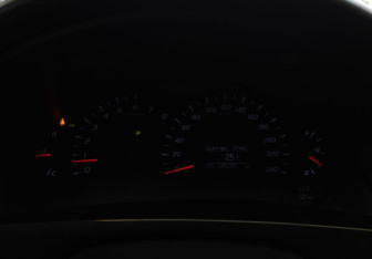 Подержанный автомобиль Toyota Camry Sedan 2010 года (10 фото)