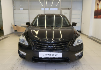 Подержанный автомобиль Nissan Teana 2014 года (3 фото)