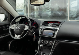 Подержанный автомобиль Mazda 6 Sedan 2008 года (10 фото)