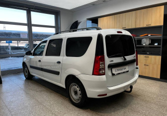 Подержанный автомобиль LADA (ВАЗ) Largus Wagon 2018 года (7 фото)