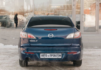 Подержанный автомобиль Mazda 3 Sedan 2013 года (6 фото)