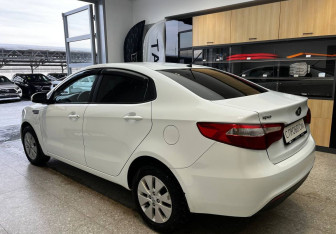 Подержанный автомобиль Kia Rio Sedan 2014 года (6 фото)