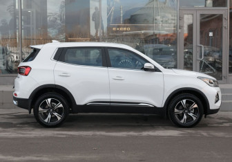 Подержанный автомобиль Chery Tiggo 4 Pro 2023 года (4 фото)