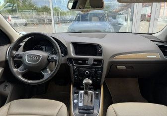 Подержанный автомобиль Audi Q5 2014 года (9 фото)