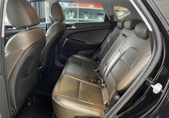 Подержанный автомобиль Hyundai Tucson 2020 года (14 фото)