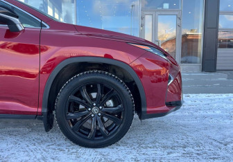 Подержанный автомобиль Lexus RX 2018 года (9 фото)