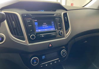 Подержанный автомобиль Hyundai Creta 2019 года (11 фото)