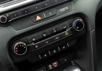 Подержанный автомобиль Kia Ceed Wagon 2019 года (15 фото)