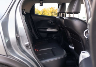 Подержанный автомобиль Nissan Juke 2013 года (25 фото)