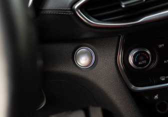 Подержанный автомобиль Hyundai Santa Fe 2018 года (16 фото)