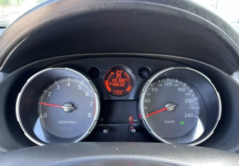 Подержанный автомобиль Nissan Qashqai 2008 года (16 фото)