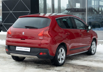 Подержанный автомобиль Peugeot 3008 2012 года (5 фото)