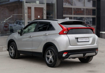 Подержанный автомобиль Mitsubishi Eclipse Cross 2018 года (7 фото)
