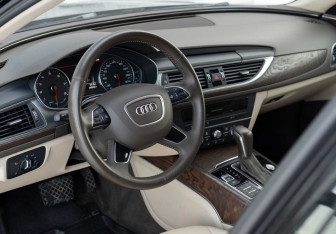 Подержанный автомобиль Audi A6 Sedan 2015 года (11 фото)