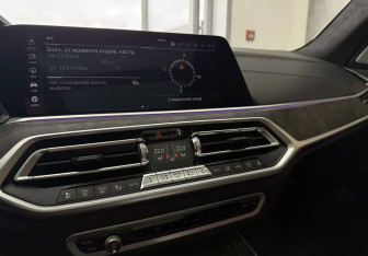 Подержанный автомобиль BMW X7 2019 года (31 фото)