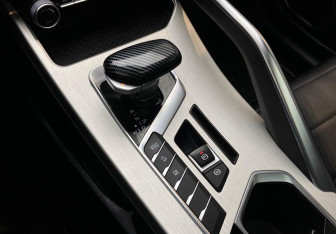 Подержанный автомобиль Geely Coolray 2023 года (11 фото)