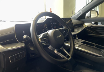 Подержанный автомобиль Haval F7 2025 года (7 фото)