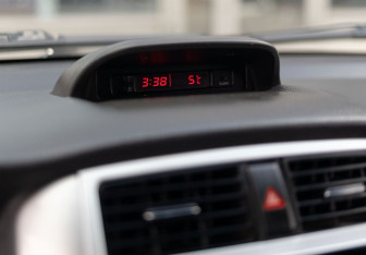 Подержанный автомобиль Suzuki Liana Wagon 2005 года (15 фото)