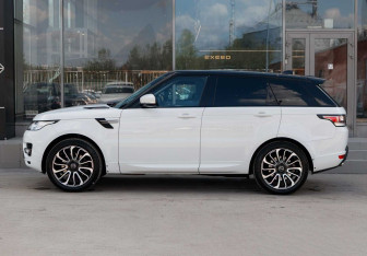 Подержанный автомобиль Land Rover Range Rover Sport 2017 года (8 фото)
