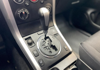 Подержанный автомобиль Suzuki Grand Vitara 2009 года (14 фото)