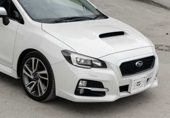 Подержанный автомобиль Subaru Levorg 2014 года (16 фото)