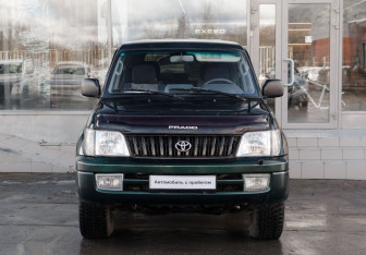 Подержанный автомобиль Toyota Land Cruiser Prado 2000 года (2 фото)