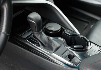 Подержанный автомобиль Toyota Camry Sedan 2020 года (16 фото)