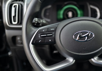 Подержанный автомобиль Hyundai Creta 2022 года (12 фото)