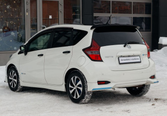 Подержанный автомобиль Nissan Note 2019 года (7 фото)