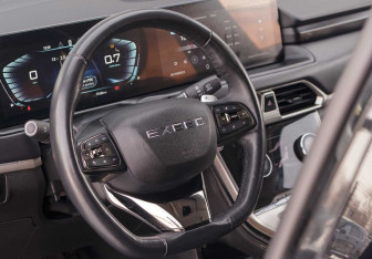 Подержанный автомобиль Exeed TXL 2023 года (11 фото)